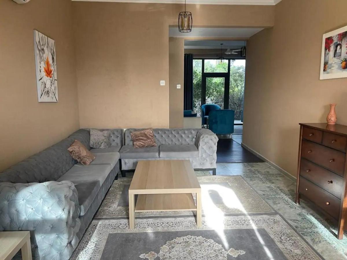 Rose Guesthouse Al 'Aqar Екстериор снимка