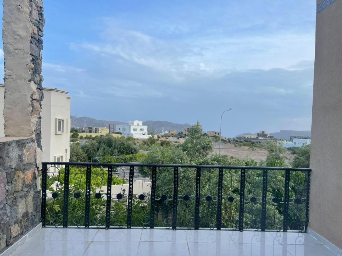 Rose Guesthouse Al 'Aqar Екстериор снимка