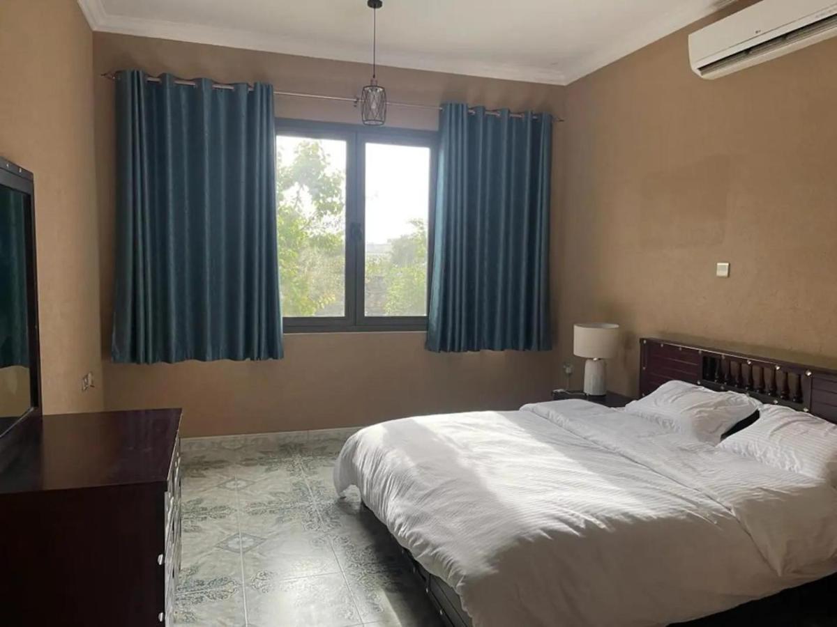 Rose Guesthouse Al 'Aqar Екстериор снимка